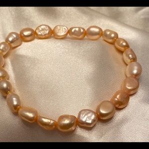 Pearl bracelet